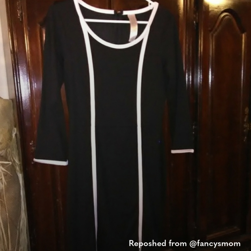 Dress - Picture 4 of 4